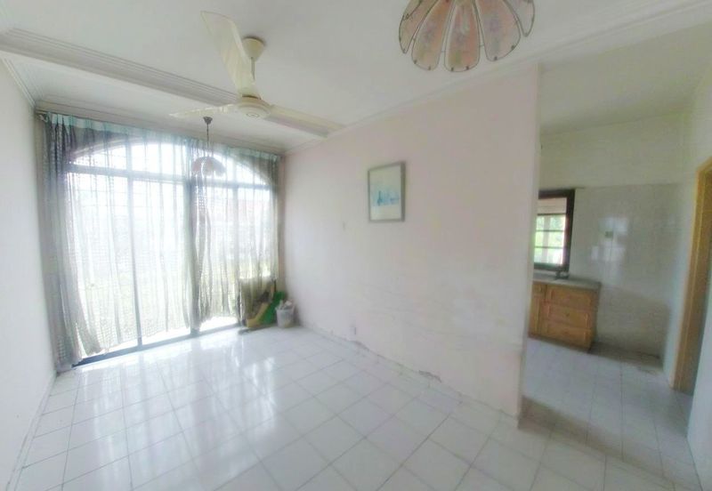 Jalan Suasana, Bandar Tun Hussein Onn