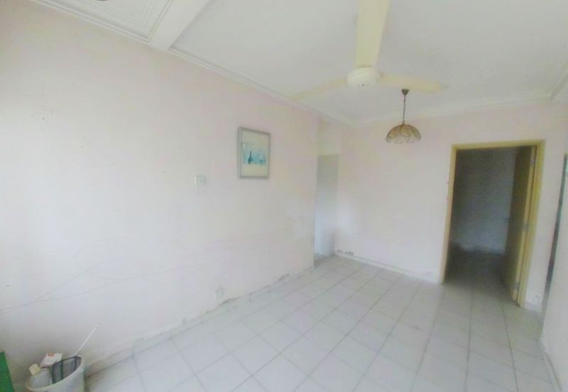 Jalan Suasana, Bandar Tun Hussein Onn