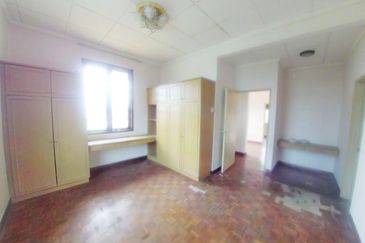 Jalan Suasana, Bandar Tun Hussein Onn