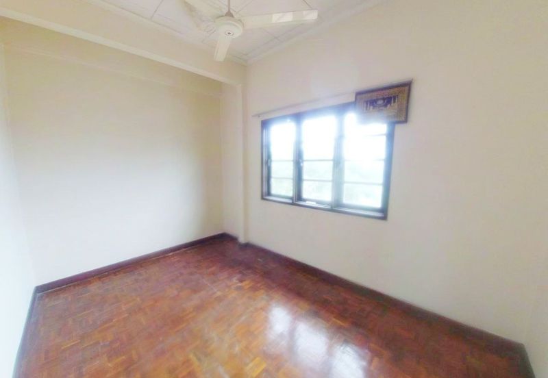 Jalan Suasana, Bandar Tun Hussein Onn