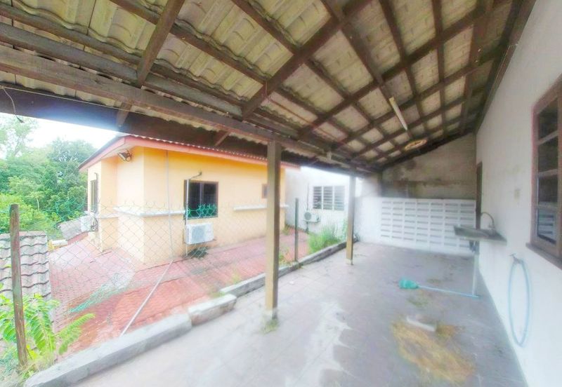 Jalan Suasana, Bandar Tun Hussein Onn