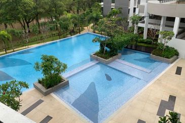 Aura Residence @ Precint 8