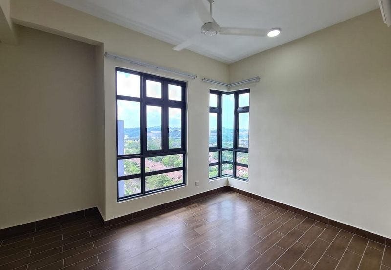 Aura Residence @ Precint 8