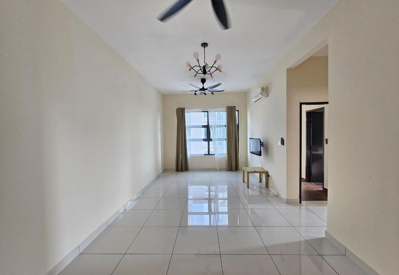 Aura Residence @ Precint 8