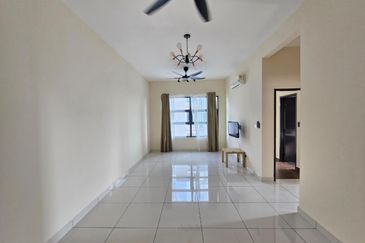 Aura Residence @ Precint 8