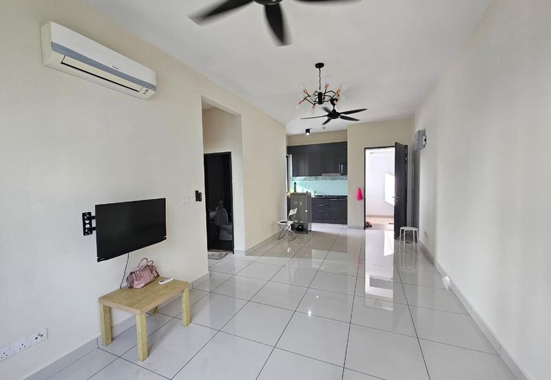 Aura Residence @ Precint 8