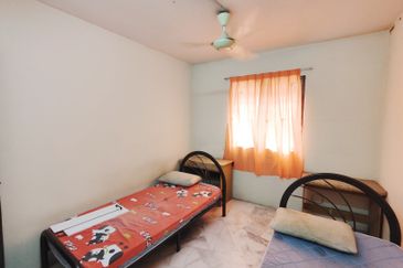 Flat PKNS, Seksyen 7