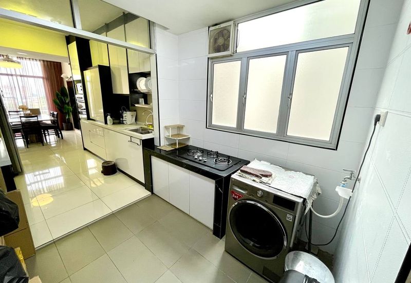 Midfields Condominium