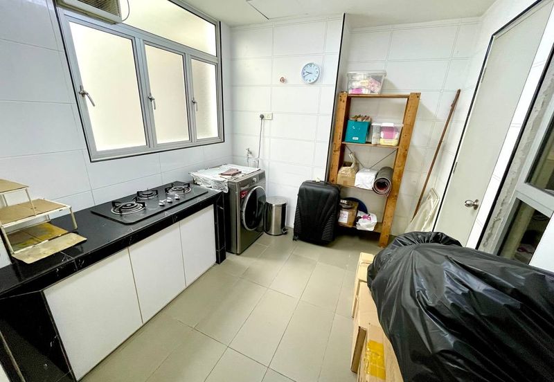 Midfields Condominium