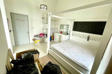 Midfields Condominium