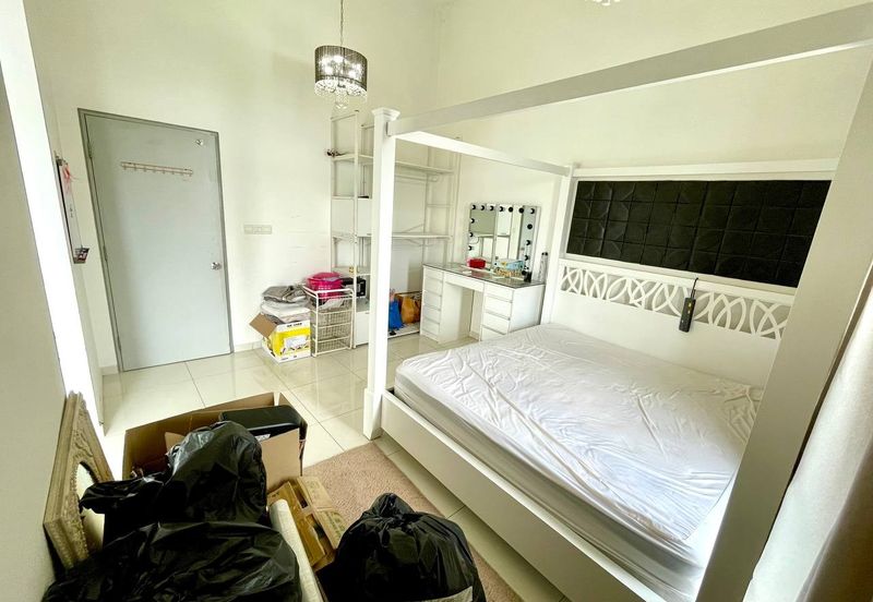 Midfields Condominium