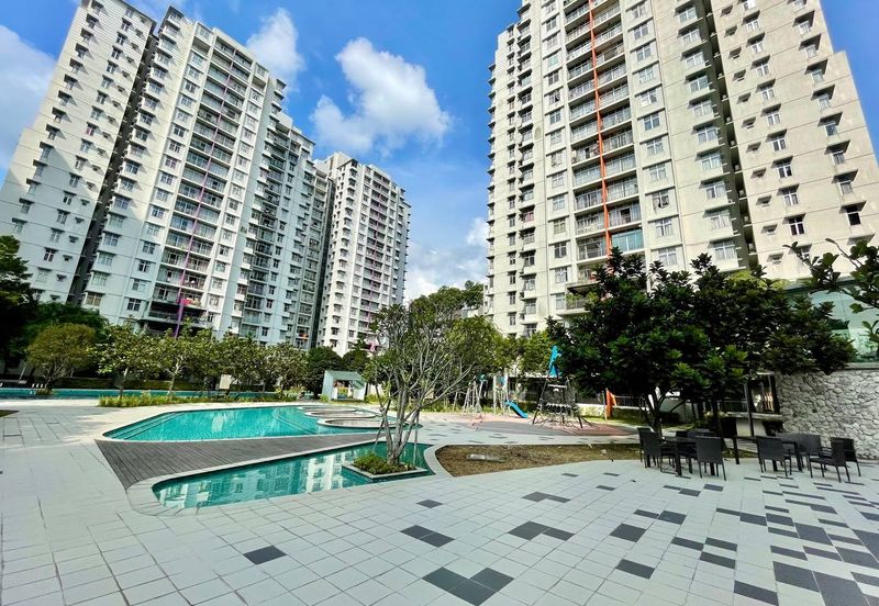 Midfields Condominium