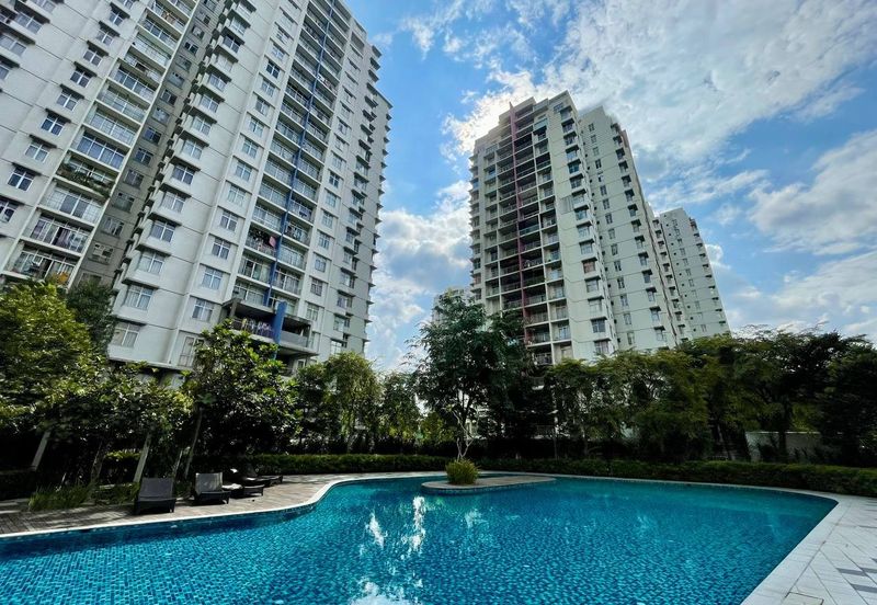 Midfields Condominium