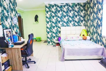 Taman Tasik Semenyih (Lake Residence)