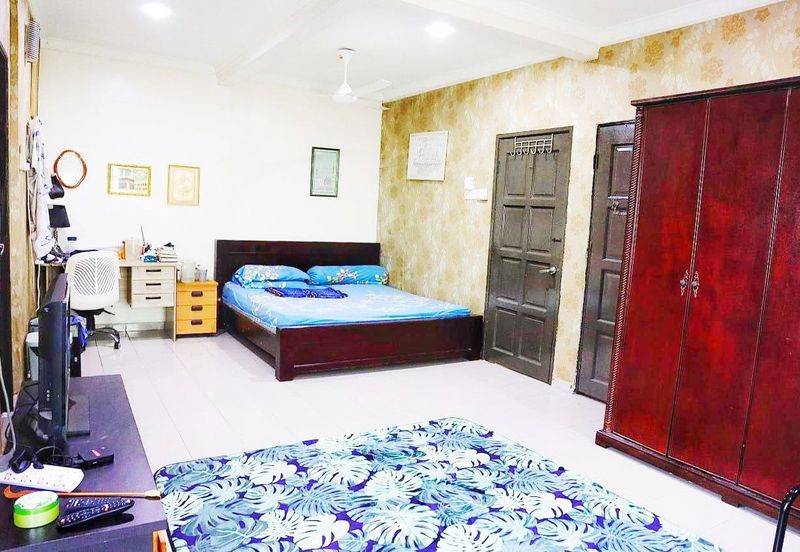 Taman Tasik Semenyih (Lake Residence)