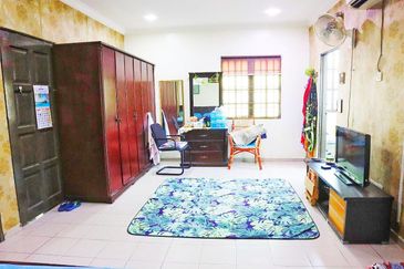 Taman Tasik Semenyih (Lake Residence)