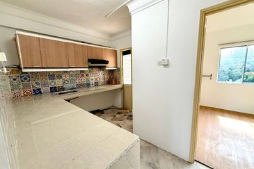 Sri Sentosa Condominium