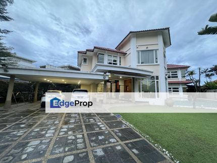 2sty Gita Bayu Bungalow Fully Renovated with Pool, Selangor, Seri Kembangan