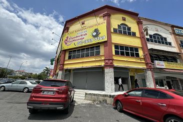 Pusat Perdagangan Seri Kembangan