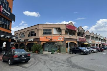 Pusat Perdagangan Seri Kembangan