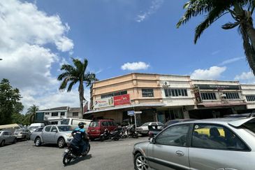 Pusat Perdagangan Seri Kembangan