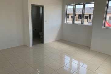 0 Downpayment 2 Storey Terrace Mantin 5min Mantin Town 15min Pajam Toll