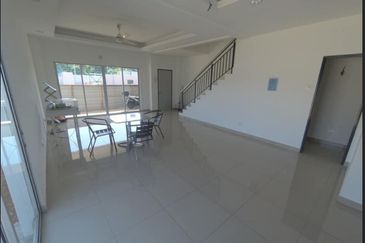 NEW FREEHOLD PARTIAL FURNISHED Terrace 15min Cyberjaya, Putrajaya, Bangi UKM