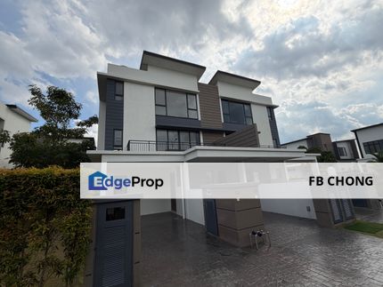 NEW TOWN VILLA 26X75 SPACIOUS DESIGN, Selangor, Semenyih