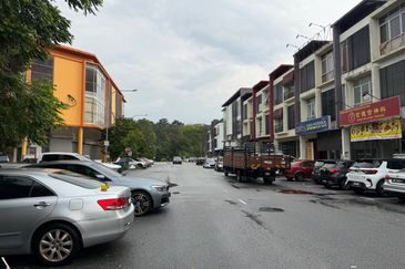 Kawasan Perniagaan Kiara