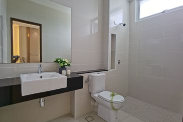 PARTIAL FURNISH 0 DOWNPAYMENT Condo  Sungai Ramal Kajang 10min IOI Mall Putrajaya