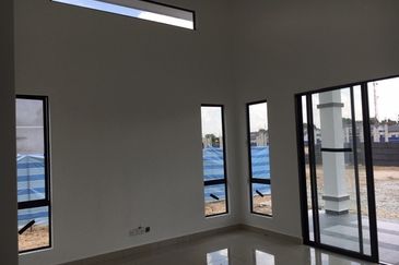 Salak Tinggi Indah Putera 0 DOWNPAYMENT Semi D 40X70 Sepang 20min Putrajaya, Cyberjaya