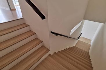 HILL TOP NEW SEMI D 2 Storey 0 DOWNPAYMENT Sungai Long Cheras SPCAIOUS LAYOUT 20min KL 