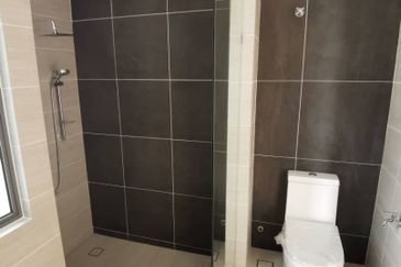 HILL TOP NEW SEMI D 2 Storey 0 DOWNPAYMENT Sungai Long Cheras SPCAIOUS LAYOUT 20min KL 