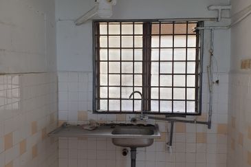 Pangapuri PKNS Rumah Pangsa Seksyen 20 Shah Alam 