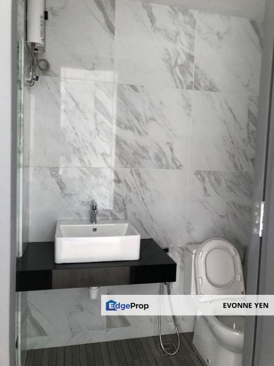 Emporis, Selangor, Kota Damansara