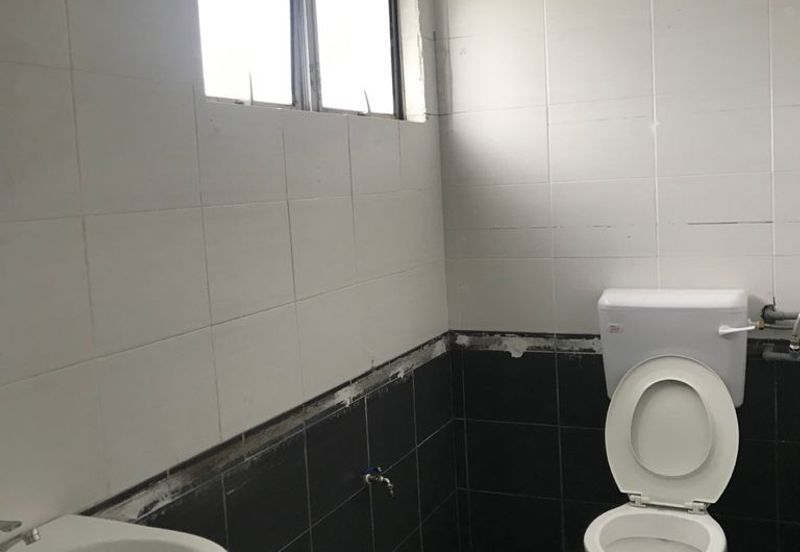 Taman Industrial Sungai Buloh (TSB Commercial Centre)