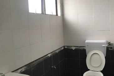 Taman Industrial Sungai Buloh (TSB Commercial Centre)