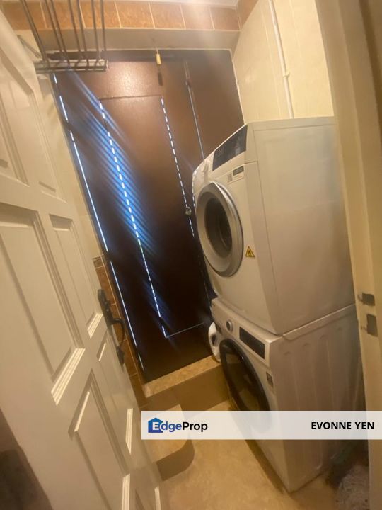 Modern Renovated Double Storey house for Sale at Seri Utama, Seksyen 5, Kota Damansara, Selangor, Kota Damansara