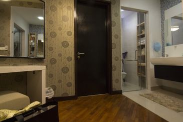 Tropicana City Tropics