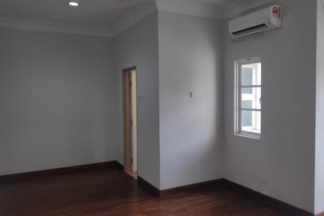 Mutiara Damansara 2 Storey Corner house for Sale, Gated and Guarded
