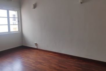 Mutiara Damansara 2 Storey Corner house for Sale, Gated and Guarded