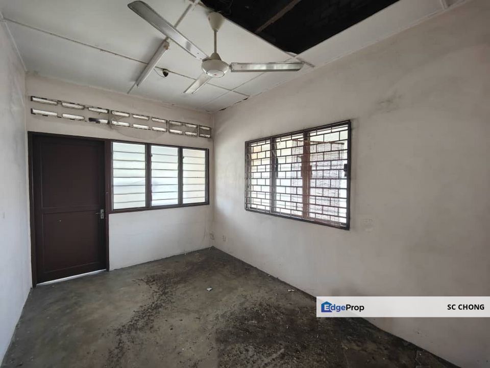 Sea Park 2 Storey Link House for Sale, Selangor, Petaling Jaya