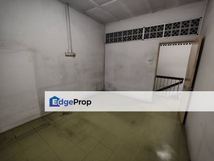 Sea Park 2 Storey Link House for Sale, Selangor, Petaling Jaya