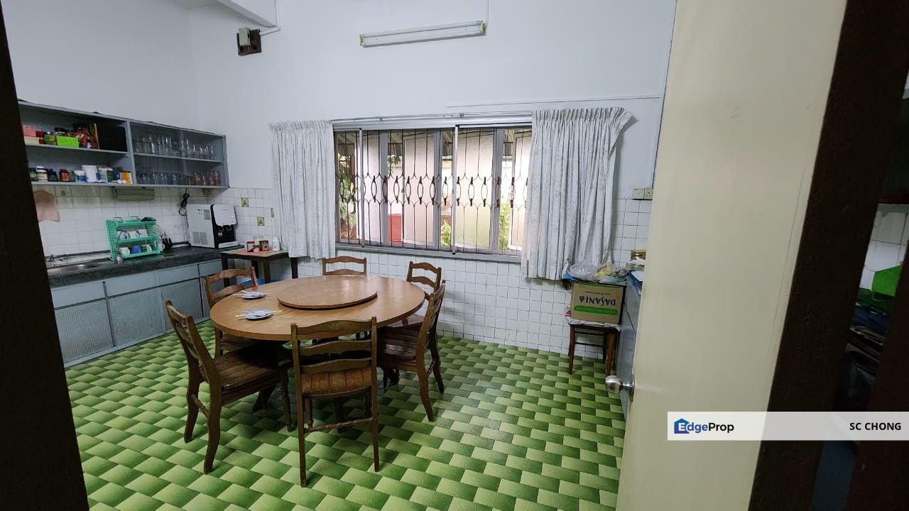 SS2 2 Storey Bungalow House for SALE, Selangor, Petaling Jaya