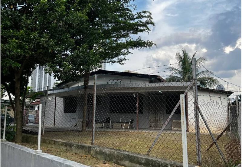 Lorong Sungai Jernih 8/1