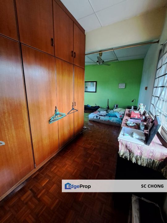 SS1 Kampung Tunku 1.5 Storey Semi-detached  House For SALE, Selangor, Petaling Jaya