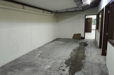 Taman Tun Dr Ismail 2nd Floor Shop Office For RENT