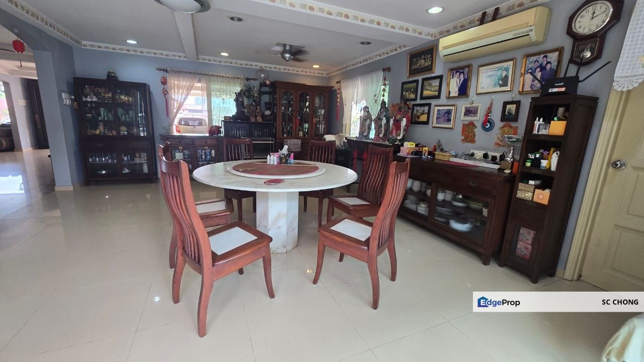SS 3 Taman Universiti 2 Storey Semi-Detached House for SALE, Selangor, Kelana Jaya