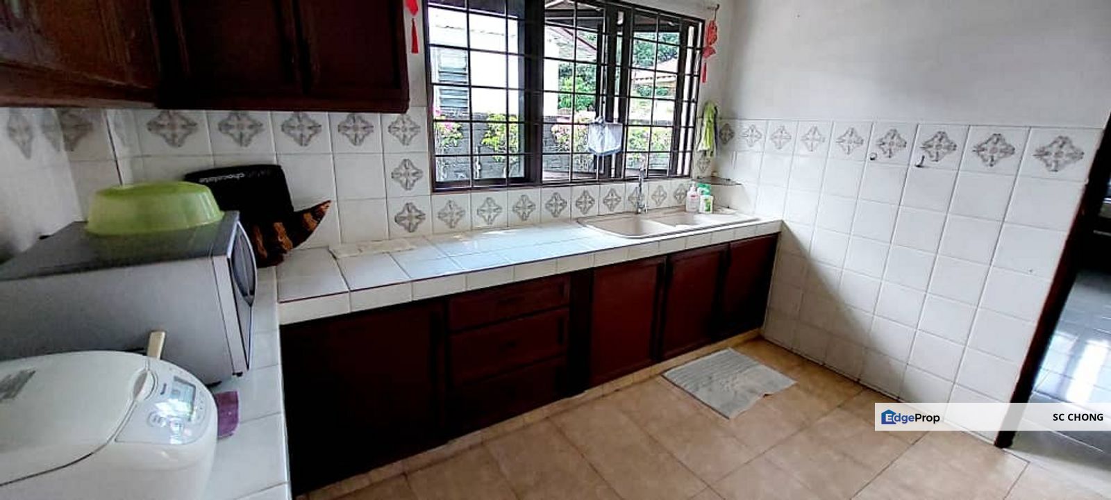 SS1 Kampung Tunku 1 Storey Semi-Detached House For SALE, Selangor, Petaling Jaya