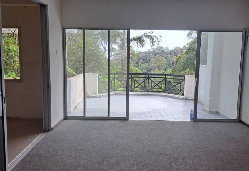 Silverpark Apartment